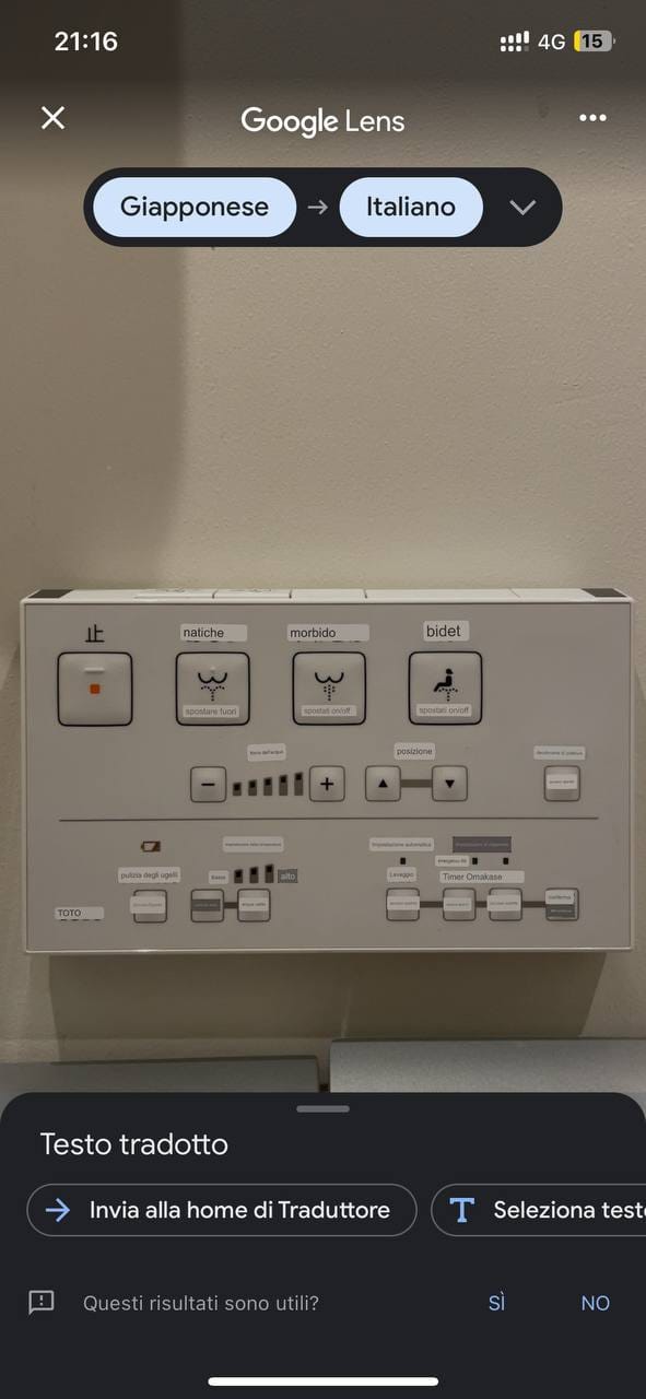 L'app di Google traduce automaticamente quello che inquadri con la fotocamera (esempio in bagno)