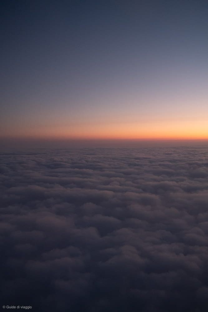 Vista delle nuvole dall'aereo