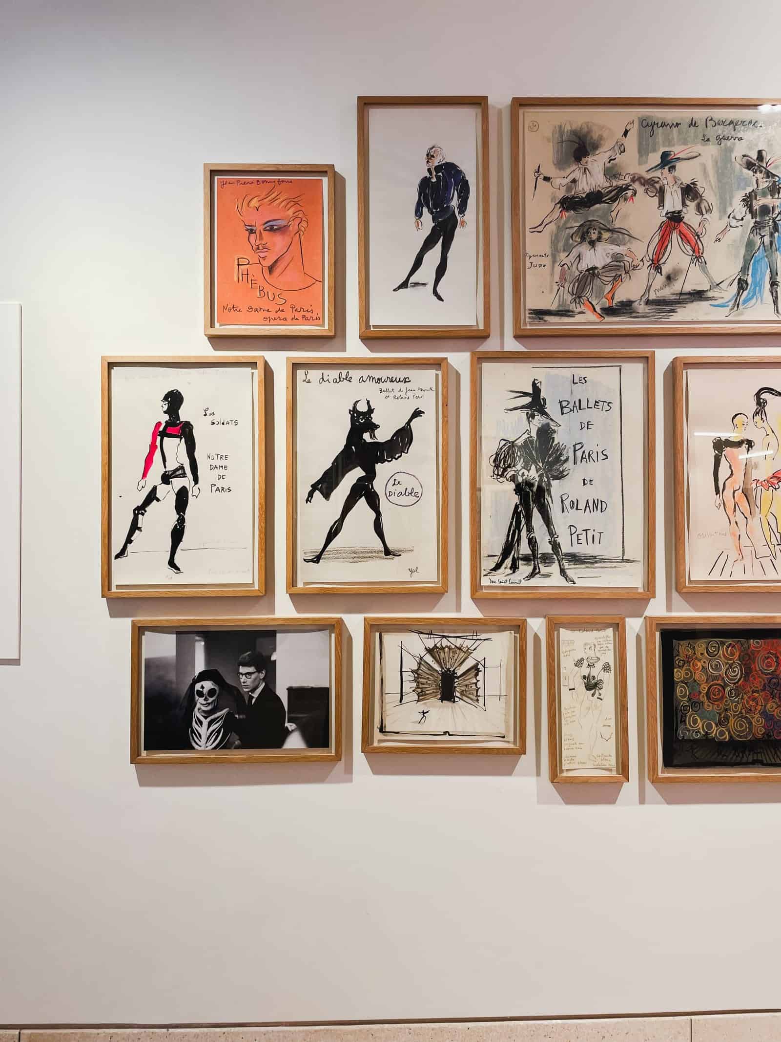 quadri e stampe nel museo YSL a Marrakech